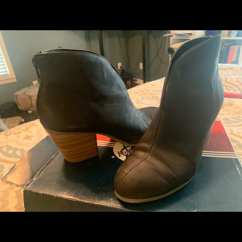 Black ankle boots.